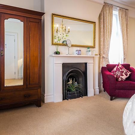 Villiers Lodge Surbiton Eksteriør billede