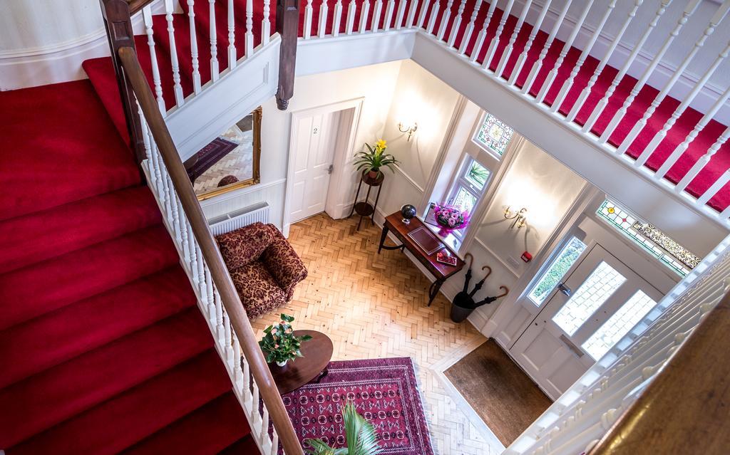 Villiers Lodge Surbiton Eksteriør billede