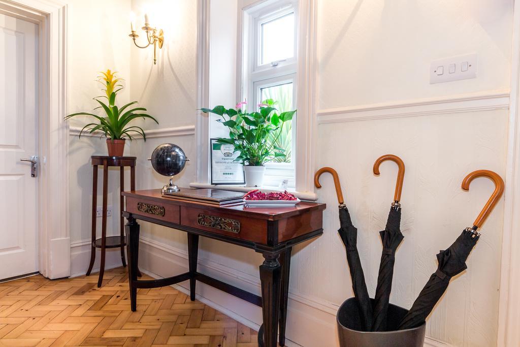 Villiers Lodge Surbiton Eksteriør billede