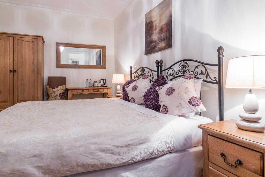 Villiers Lodge Surbiton Eksteriør billede