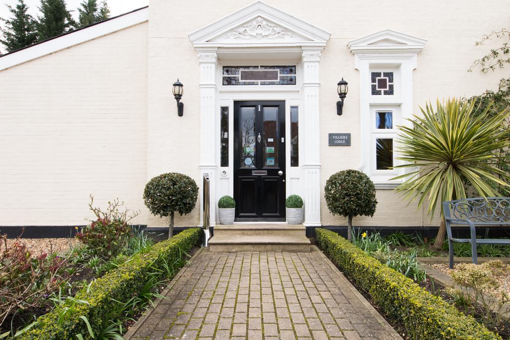 Villiers Lodge Surbiton Eksteriør billede